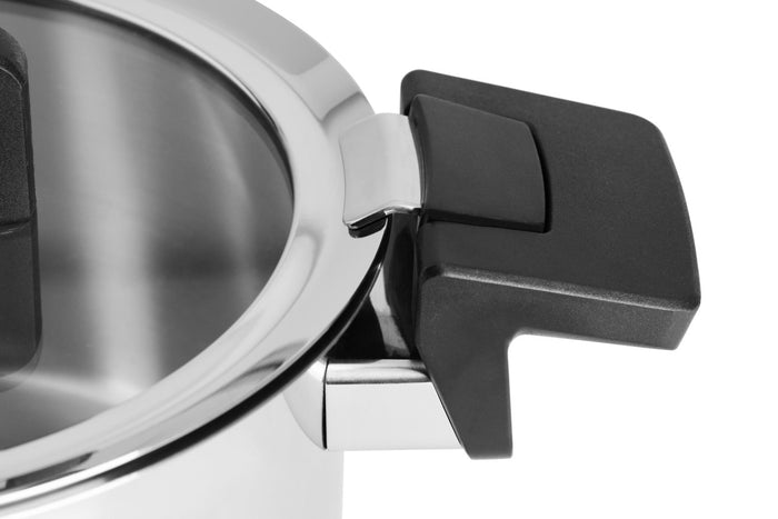 CONCEPT NERŪSĒJOŠĀ TĒRAUDA KATLS AR VĀKU UN ROKTURI, 18CM, 2.2L, INDUKCIJAI