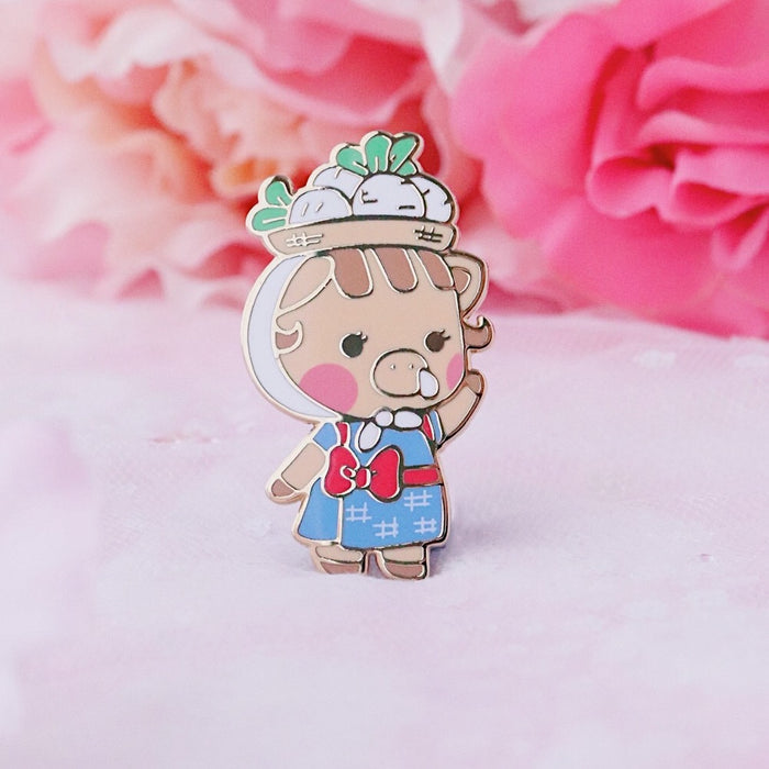 Daisy Mae Pin