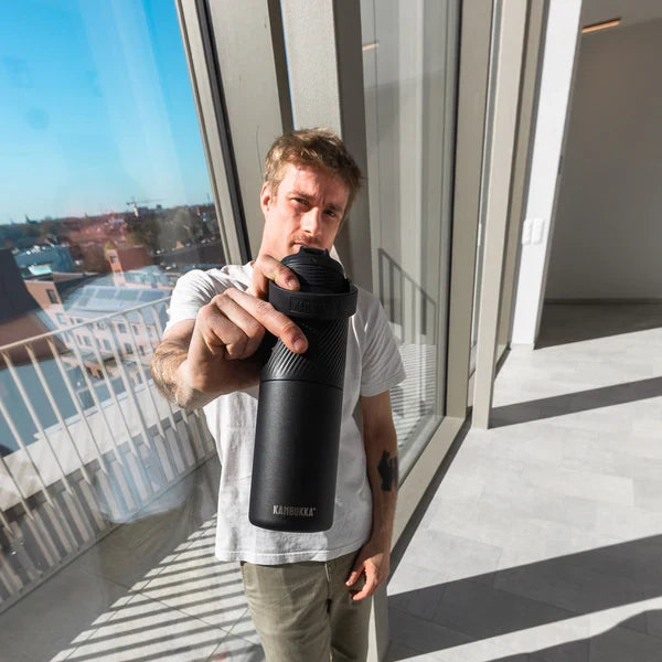 DUPLA INSULATED 2 IN 1,ŪDENS PUDELE 1L, AR,SILIKONA JOSLU, MELNA,,NER.TĒR.