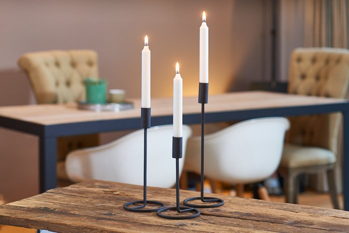 FIO SVEČTURIS UZ KĀJAS 26CM, MELNS, METĀLS