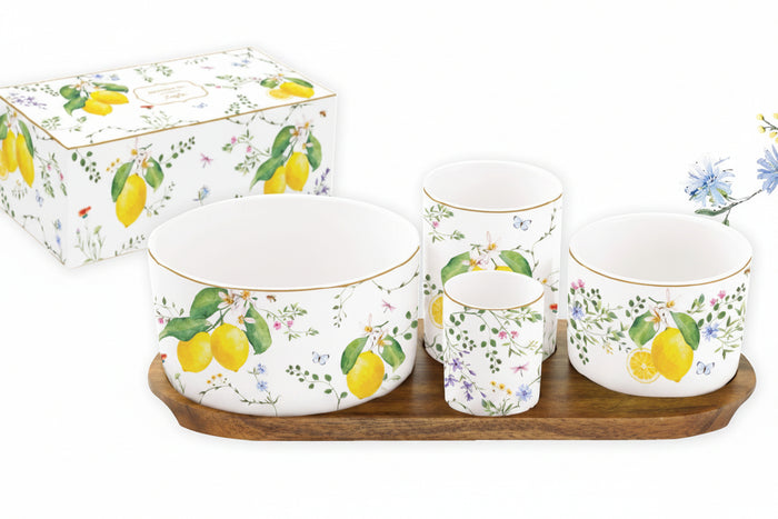 FLEURS ET CITRONS KOMPL. BĻODIŅAS 12/8/6.5/4.5CM, PALIKTNIS 29x13CM, PORCELĀNS/AKĀCIJAS KOKS