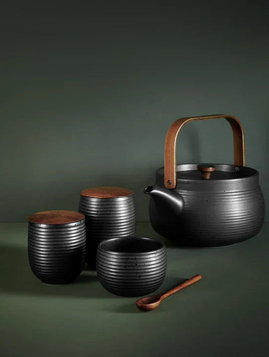 JAPANDI TĒJAS TASE 200ML, MELNA, PORCELĀNA