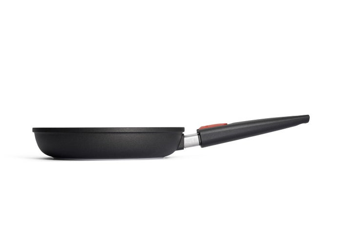NOWO TITANIUM INDUCTION PANNA 24CM, H5CM AR NOŅEM.ROKT., INDUKCIJAI