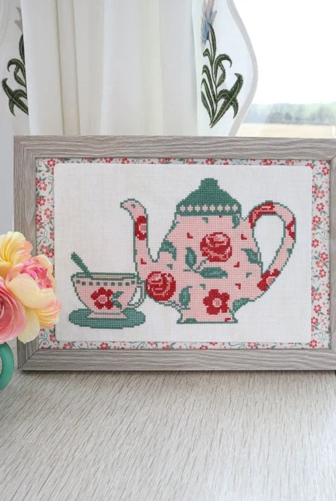 Roses Tea Set