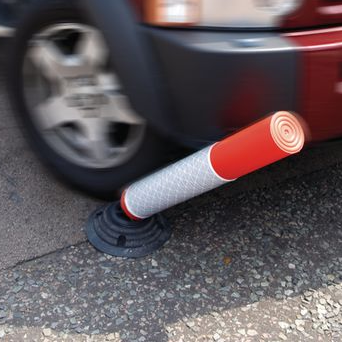 Springback Flexible Traffic Posts